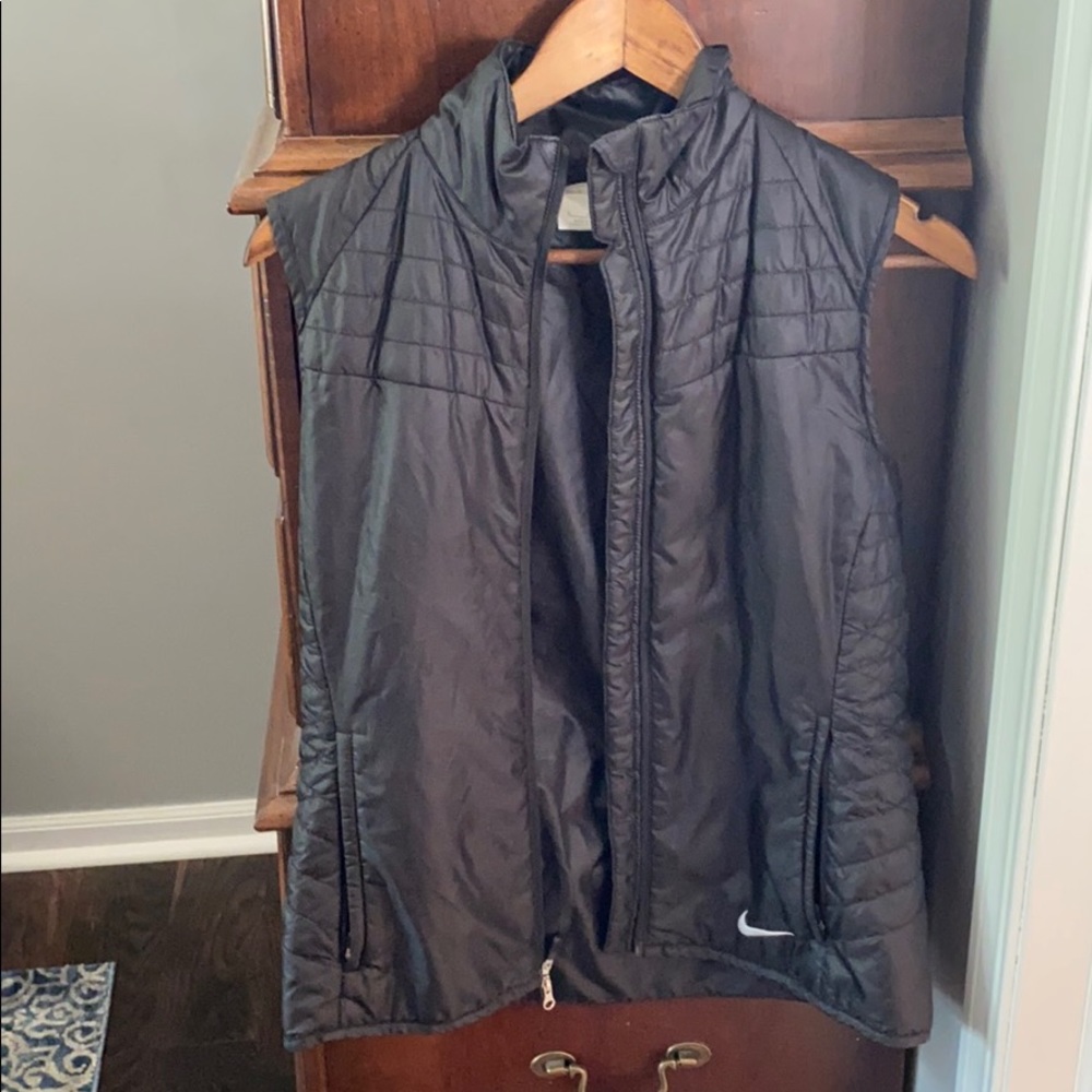 Nike Golf vest, size small